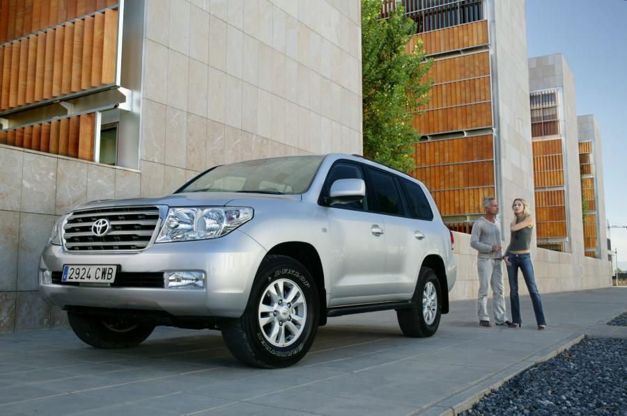  Toyota Land Cruiser 200 2007 года  (фото 135 из 196)